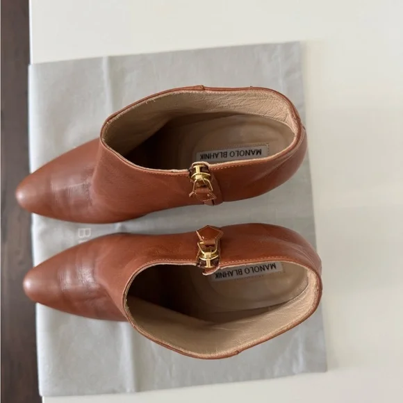 Manolo Blahnik Brusta Brown Leather Ankle Boots - Picture 4 of 8